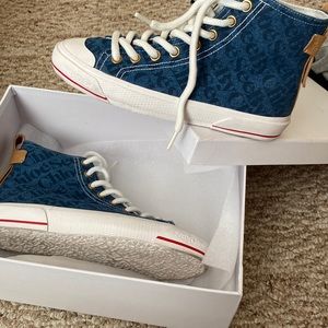 See by Chloe high top sneakers canvas printed 38 7 8 lace up LIKE NEW!!! Navy